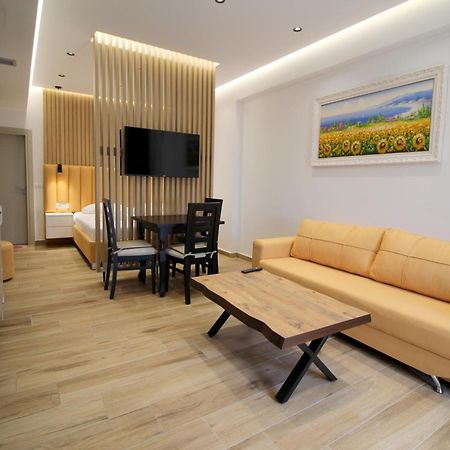 Alis Apartments Sarandë Exteriér fotografie